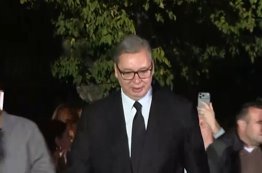 Specijal Kurir Specijalna Emisija Aleksandar Vučić (1).png