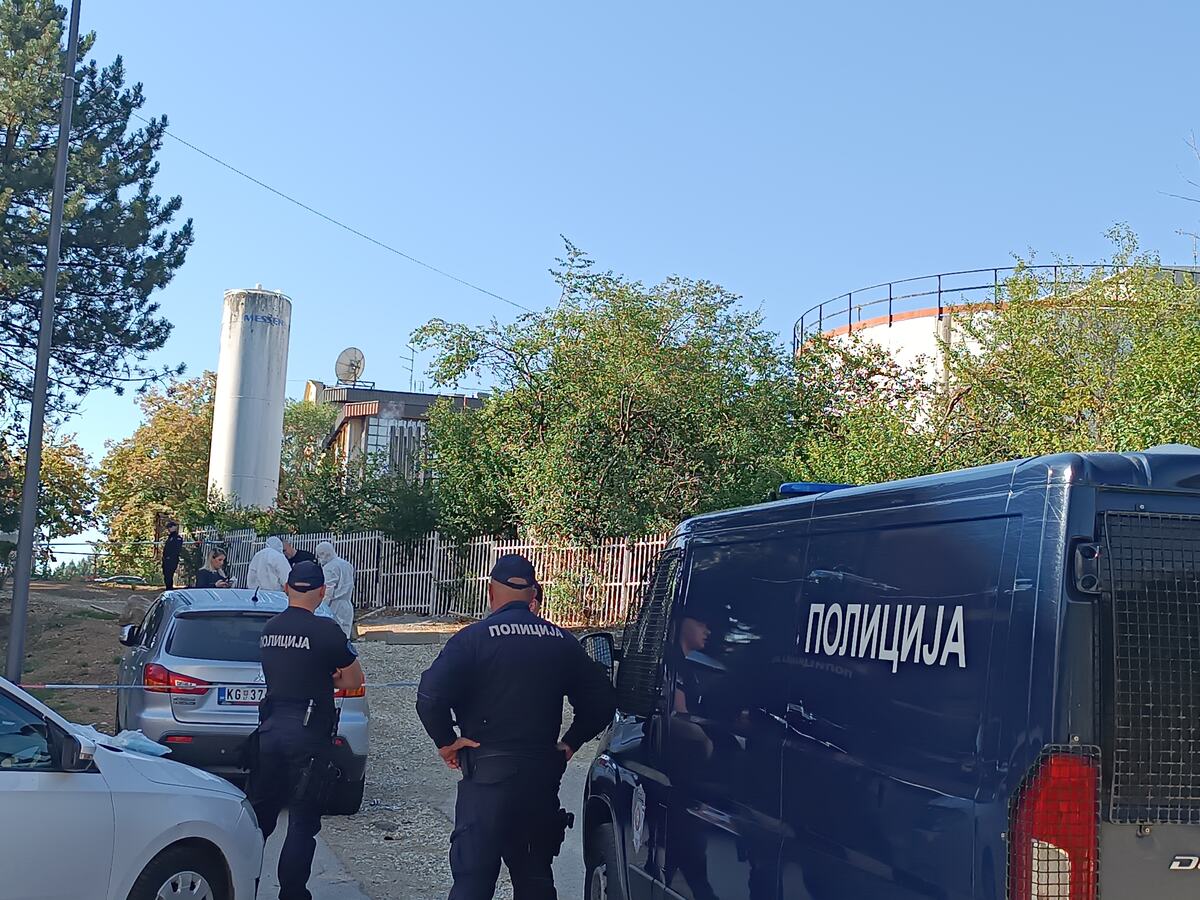 Kragujevac naselje Bubanj teško je ranjeno iz vatrenog oružja  (2).jpg