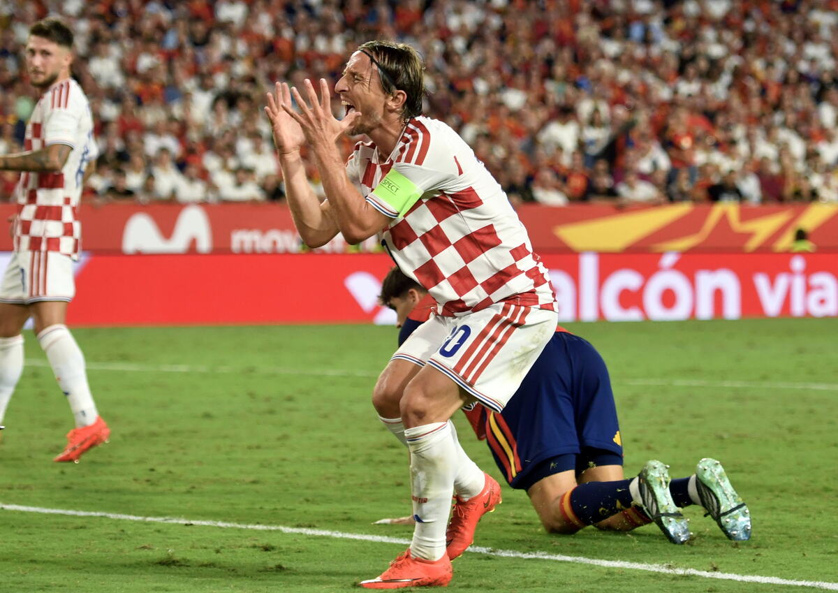 Luka Modrić na utakmici protiv Španije
