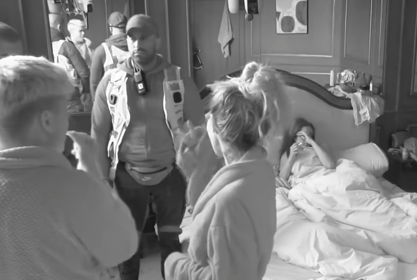 ANELI BANULA U HOTEL I ZATEKLA ĐUKIĆA SA LAUROM POSLE VRELE AKCIJE: Nastao totalni haos, obezbeđenje ih razdvajalo (VIDEO)