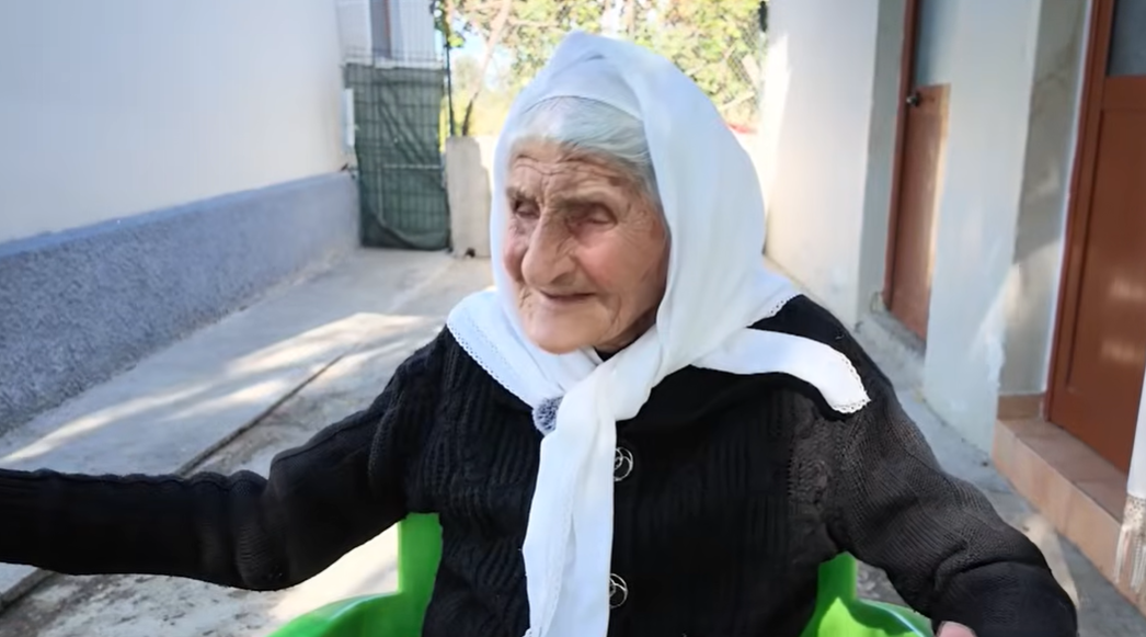 Ćamile Mara iz Albanije ima 117 godina i najstarija je osoba na svetu