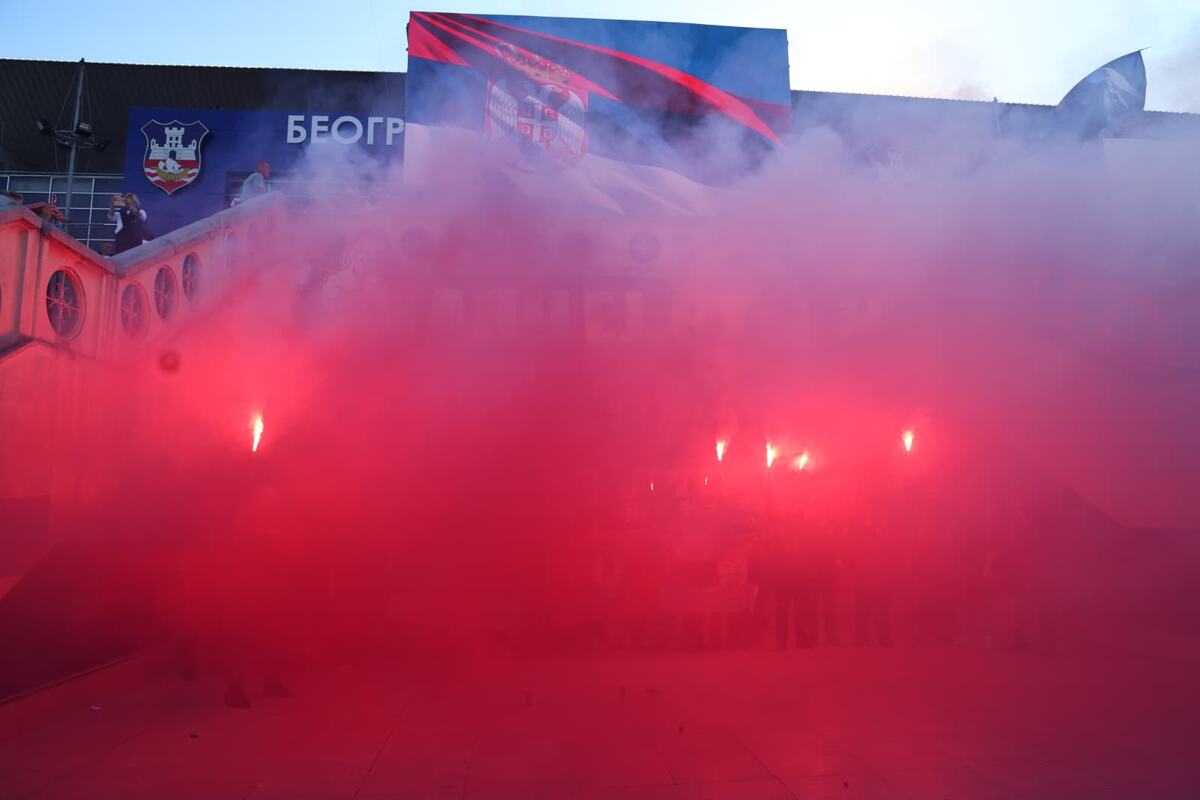 Ujedinjena Srbija Beogradska arena počelo okupljanje građana