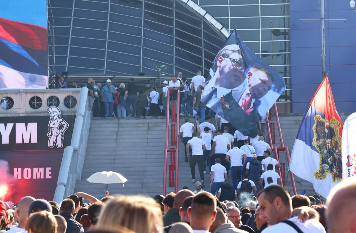 Ujedinjena Srbija Beogradska arena počelo okupljanje građana