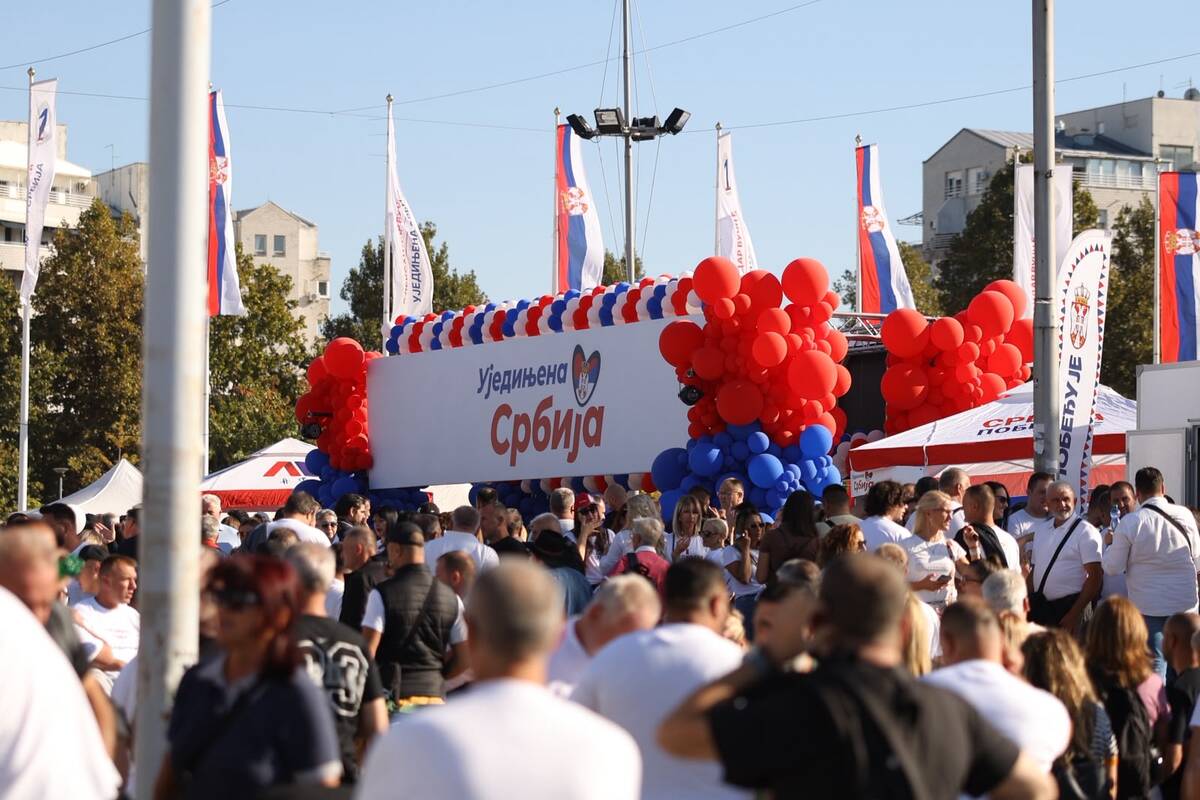 Ujedinjena Srbija Beogradska arena počelo okupljanje građana