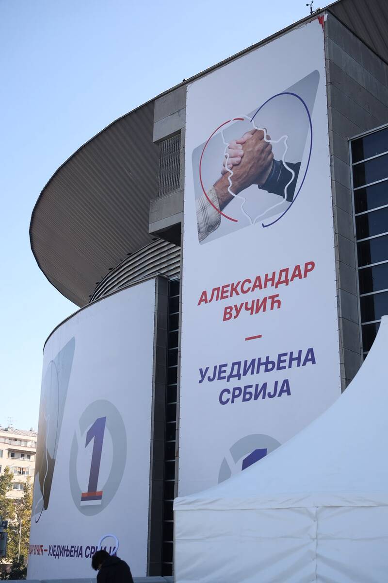 Ujedinjena Srbija Beogradska arena počelo okupljanje građana