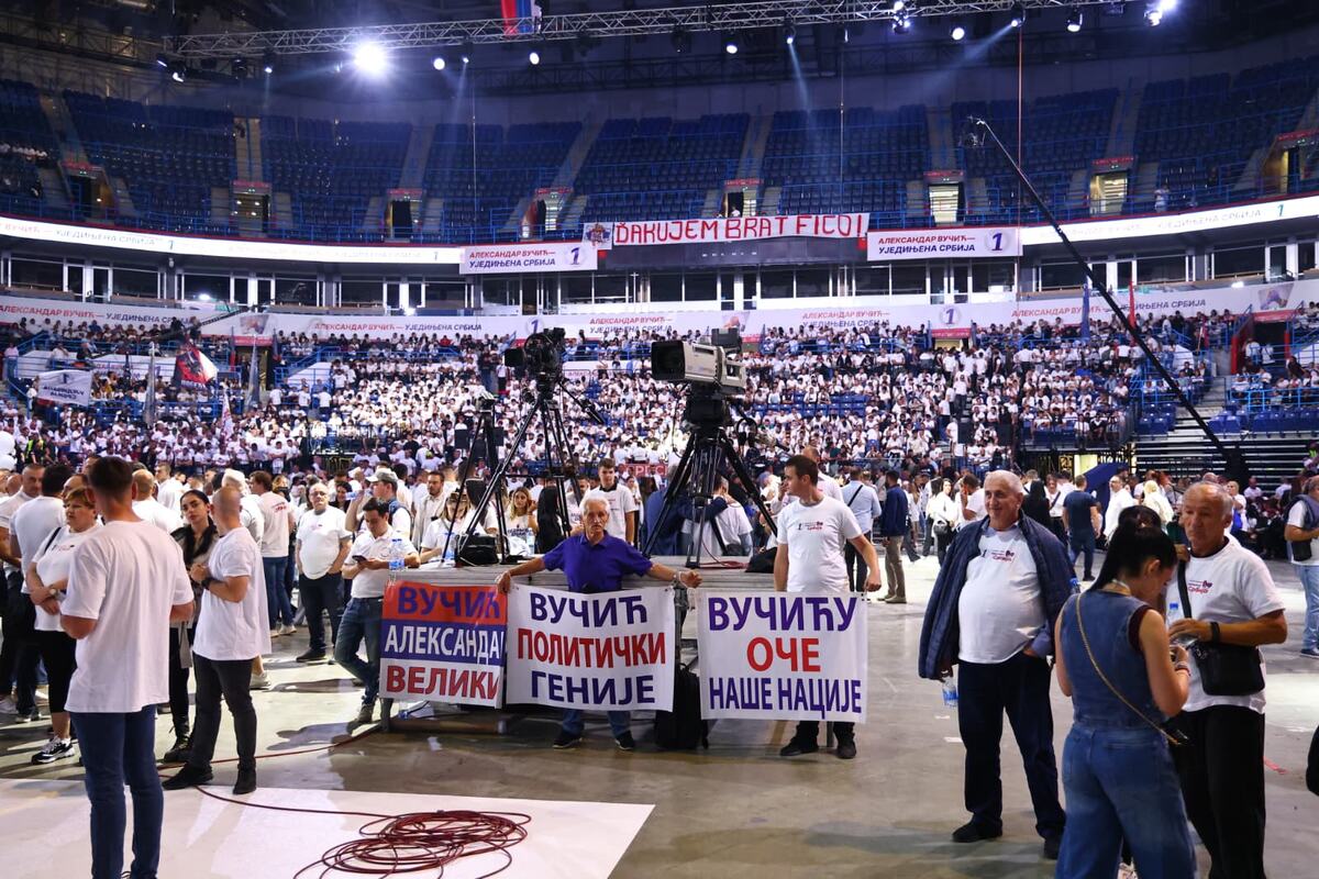 Ujedinjena Srbija Beogradska arena počelo okupljanje građana