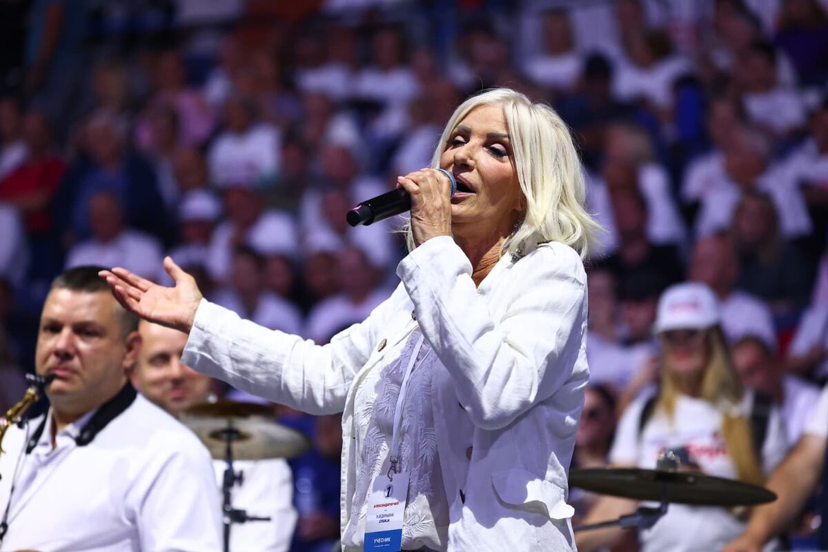 Ujedinjena Srbija Beogradska arena počelo okupljanje građana