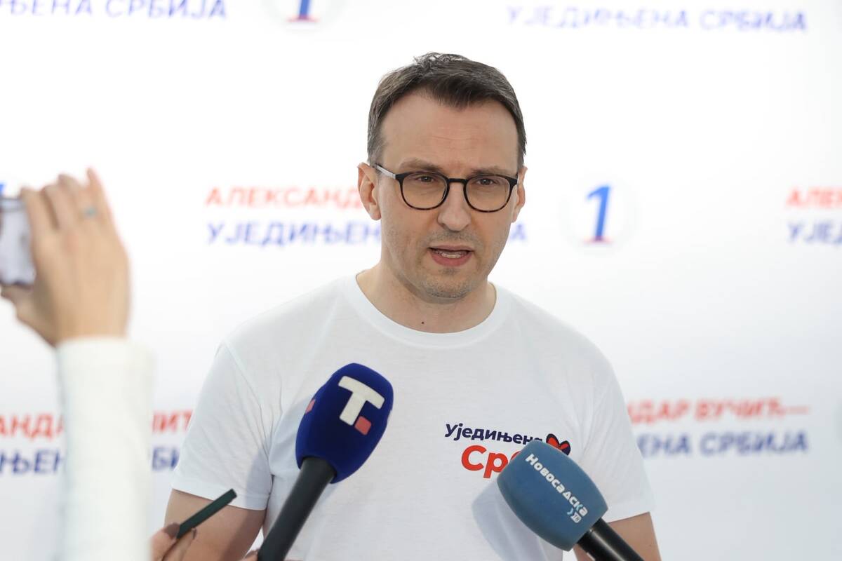 Ujedinjena Srbija Beogradska arena SNS skup