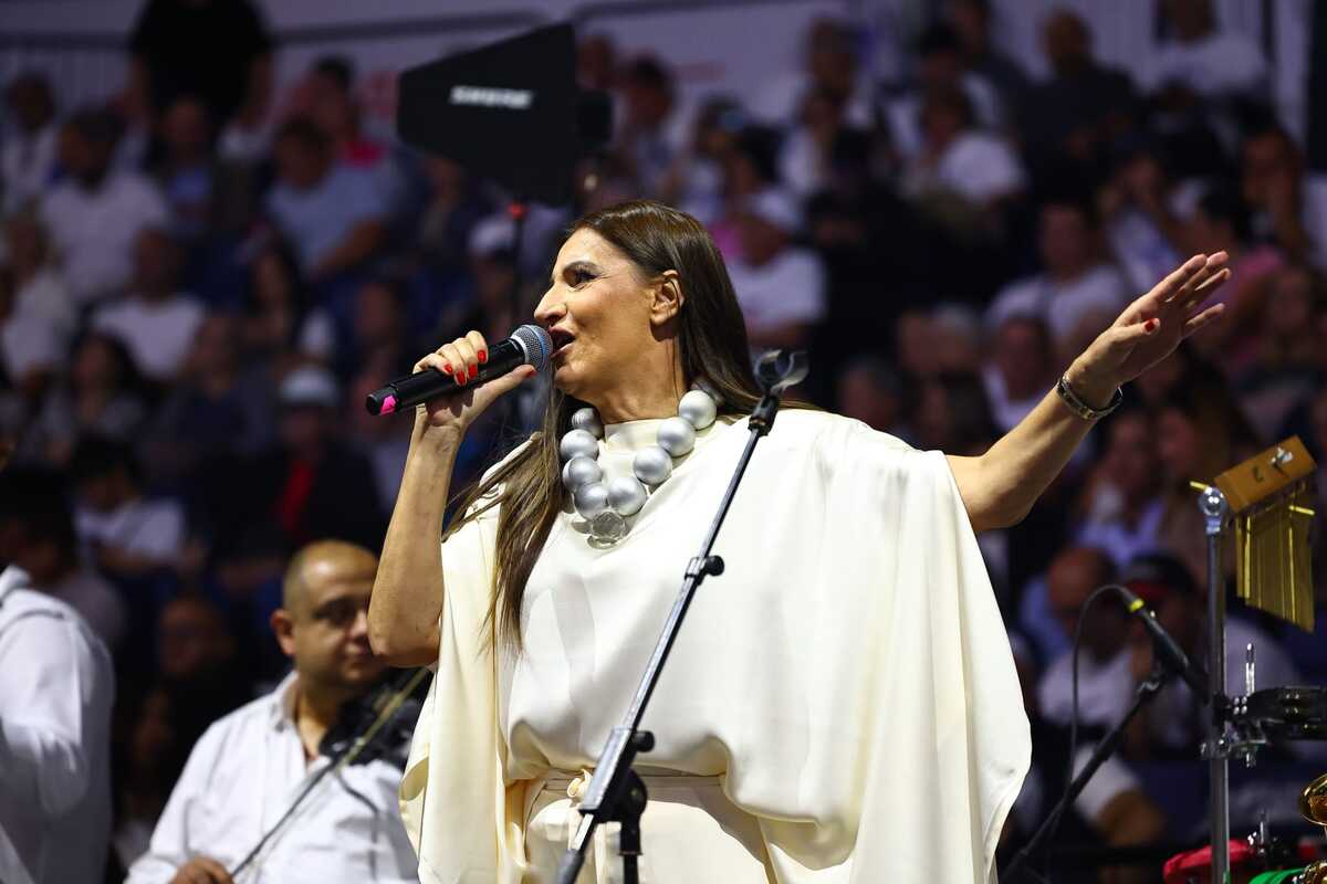 Ujedinjena Srbija Beogradska arena SNS skup