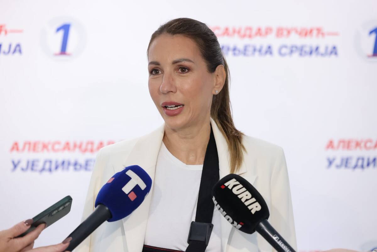 Ujedinjena Srbija Beogradska arena SNS skup Aleksandar Vučić (1).jpeg