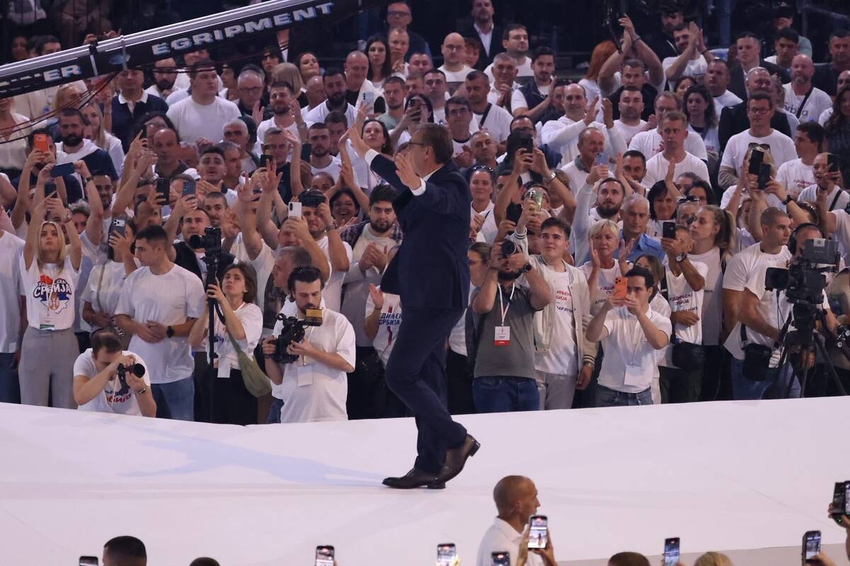 Aleksandar Vučić  Ujedinjena Srbija Beogradska arena SNS skup