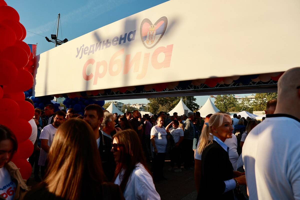 Aleksandar Vučić  Ujedinjena Srbija Beogradska arena SNS skup