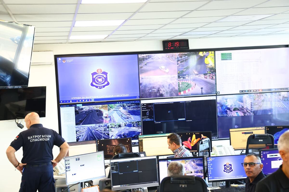 Sektor za vanredne situacije Beograd, operativni centar uništavanje avio bombe (1).jpeg