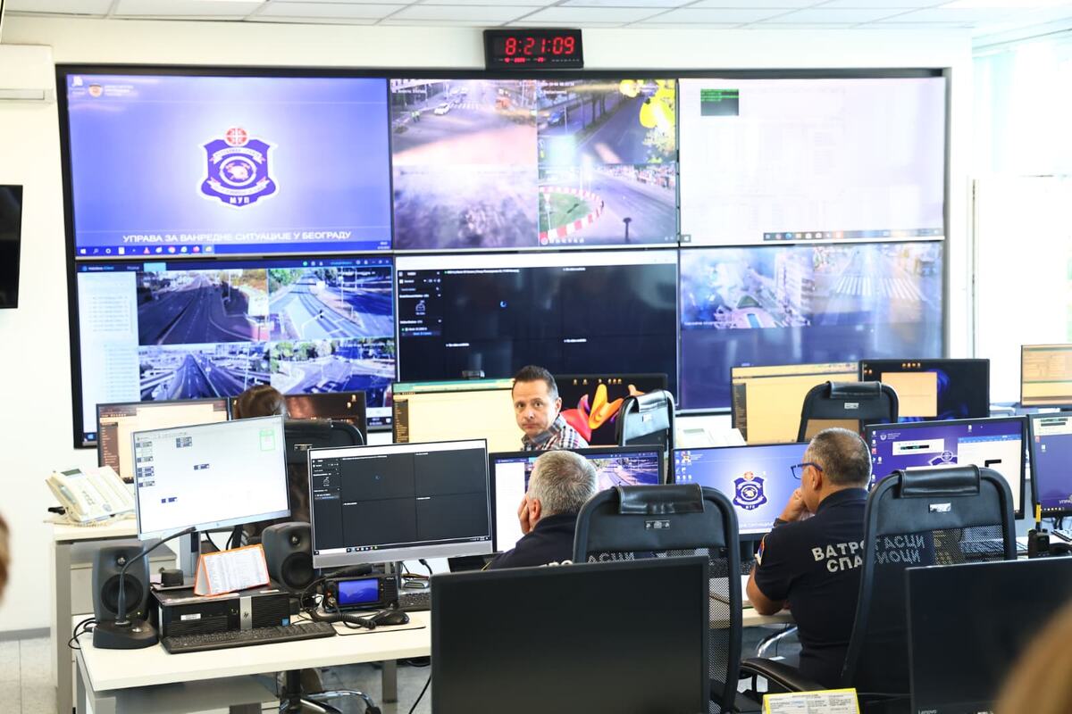 Sektor za vanredne situacije Beograd, operativni centar uništavanje avio bombe (1).jpeg