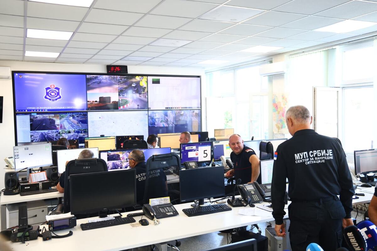 Sektor za vanredne situacije Beograd, operativni centar uništavanje avio bombe (1).jpeg