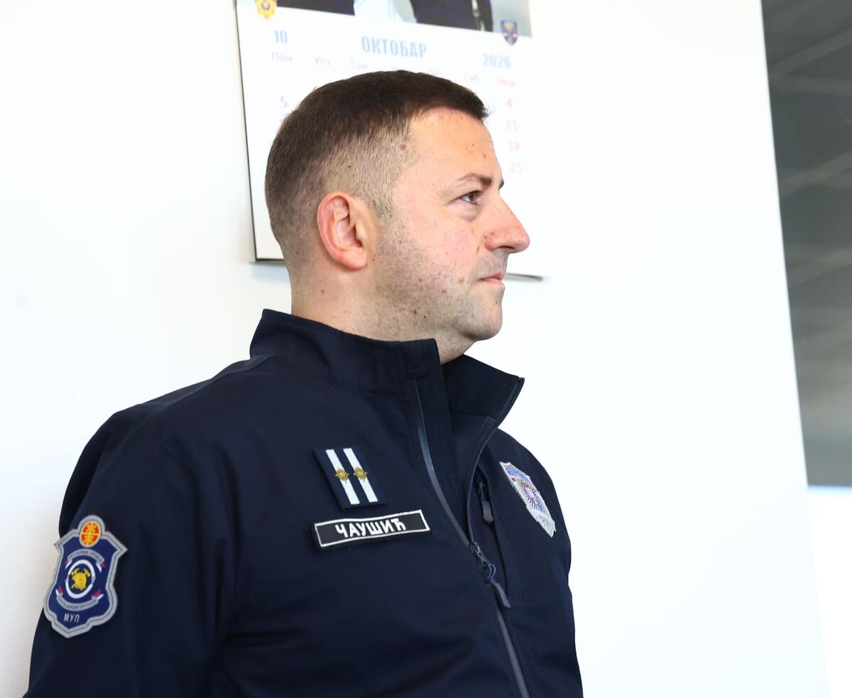 Ivica Dačić Sektor za vanredne situacije Beograd, operativni centar uništavanje avio bombe (1).jpeg