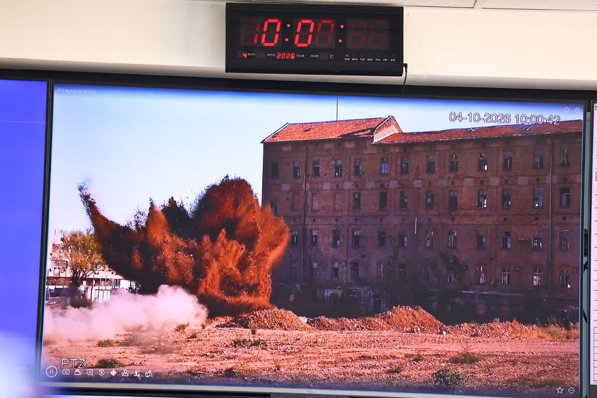 Sektor za vanredne situacije Beograd, uništavanje avio bombe (1).jpeg
