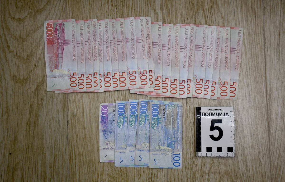 Niš hapšenje pištoll (1).JPG