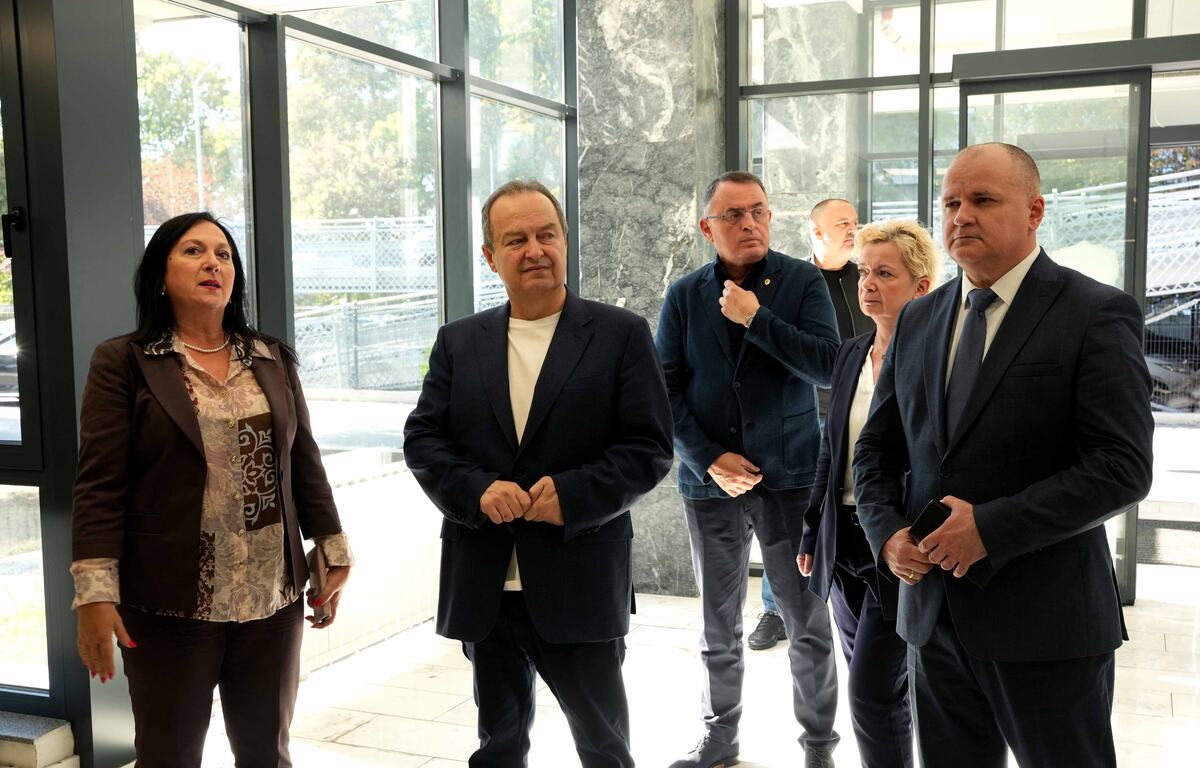 Ivica Dačić zgrada Uprave za upravne poslove Policijske uprave za grad Beograd Ljermontovljeva (1).JPG