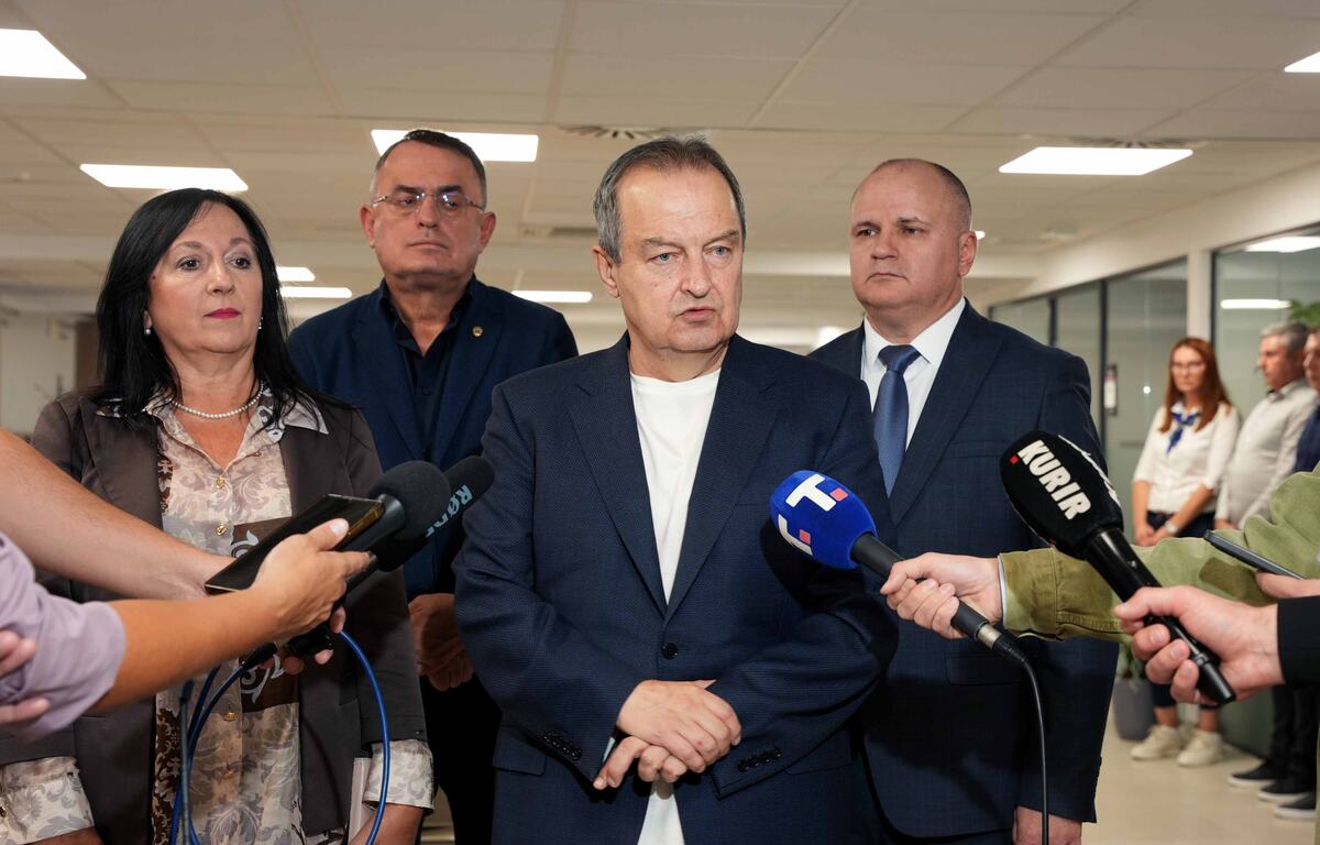 Ivica Dačić zgrada Uprave za upravne poslove Policijske uprave za grad Beograd Ljermontovljeva (1).JPG
