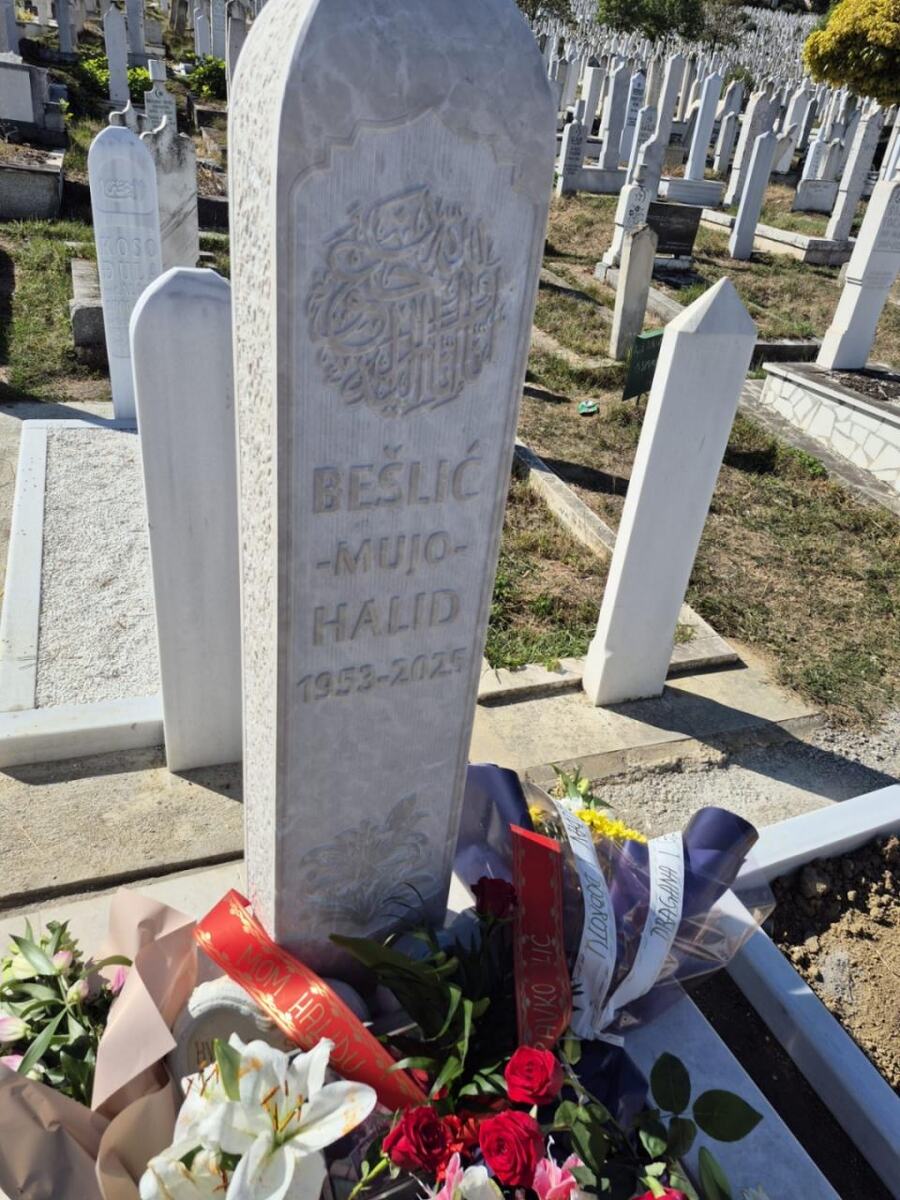 Grob Halida Bešlića