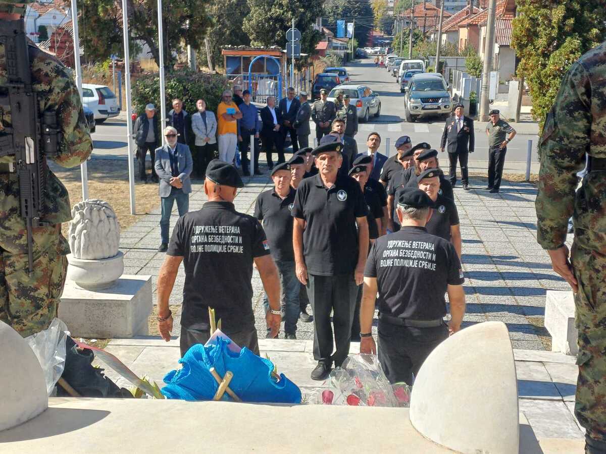 Veterani organa bezbednosti i vojne policije na obeležavanju Dana oslobođenja Zaječara
