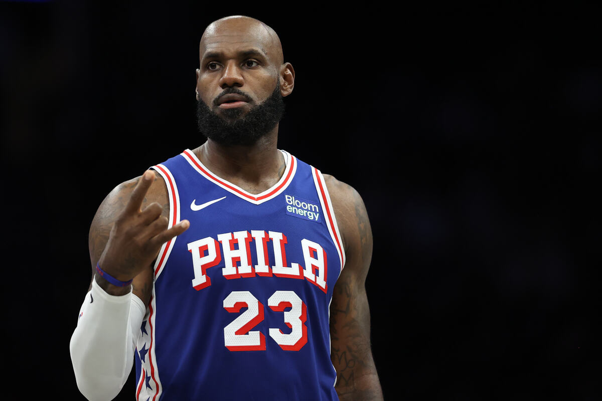 Lebron Džejms u dresu Filadelfije