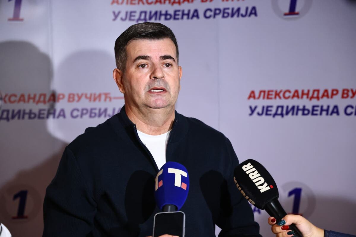 SNS Miting Kragujevac Funkcioneri (5).jpeg
