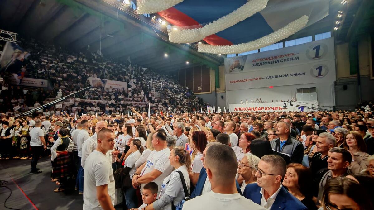 SNS Miting Kragujevac Aleksandar Vučić Ujedinjena Srbija (3).jpeg