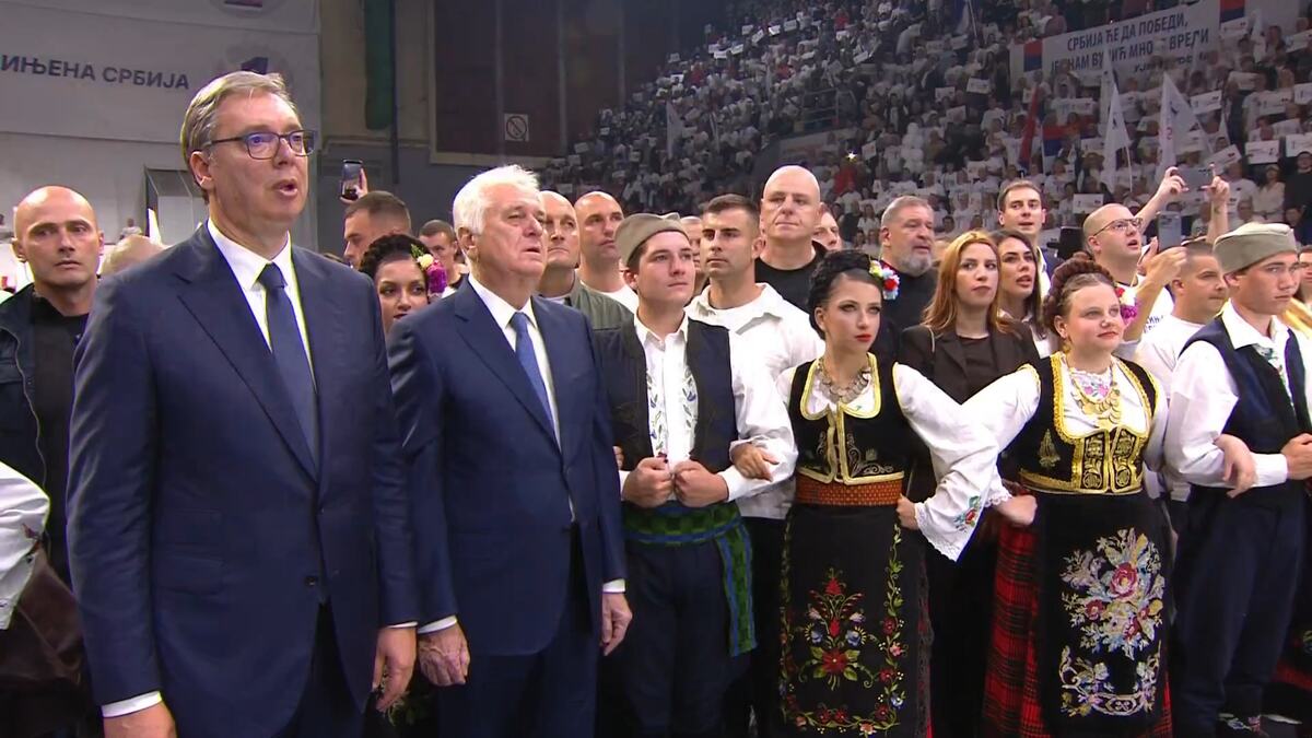 SNS Miting Kragujevac Aleksandar Vučić Ujedinjena Srbija (8).jpg