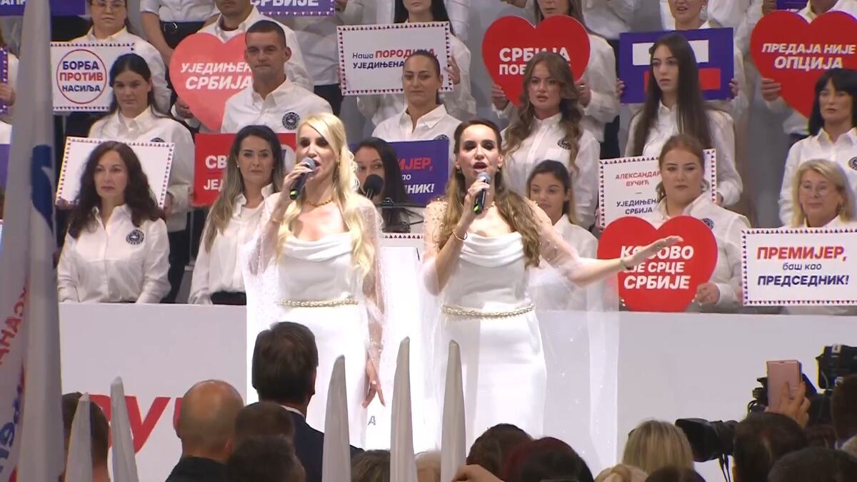 SNS Miting Kragujevac Aleksandar Vučić Ujedinjena Srbija (8).jpg