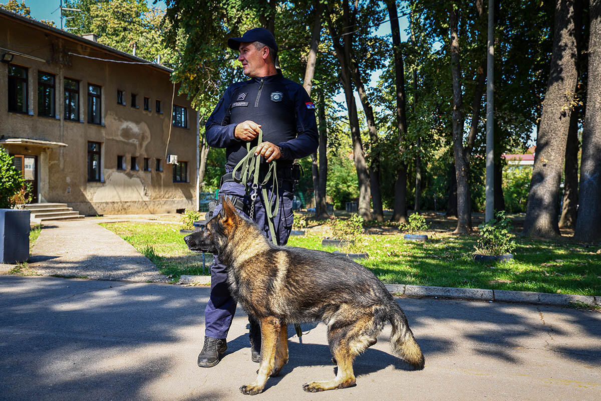 Aki Maki, Vladan Kovačević, policijska brigada (1).jpg
