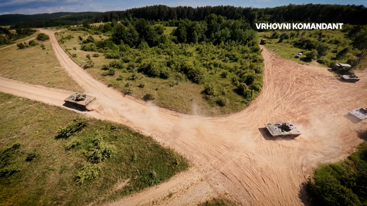 Dokumentarni film Vrhovni komandantat (2).jpg