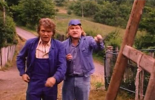 Nikola Pejaković i Dragan Bjelogrlić u filmu Lepa sela lepo gore