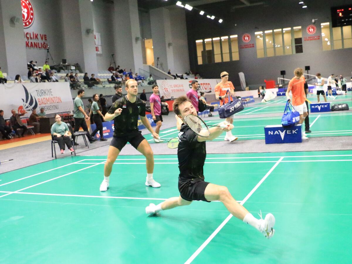 Badminton_Tomic i Petrovic_Igra.JPG