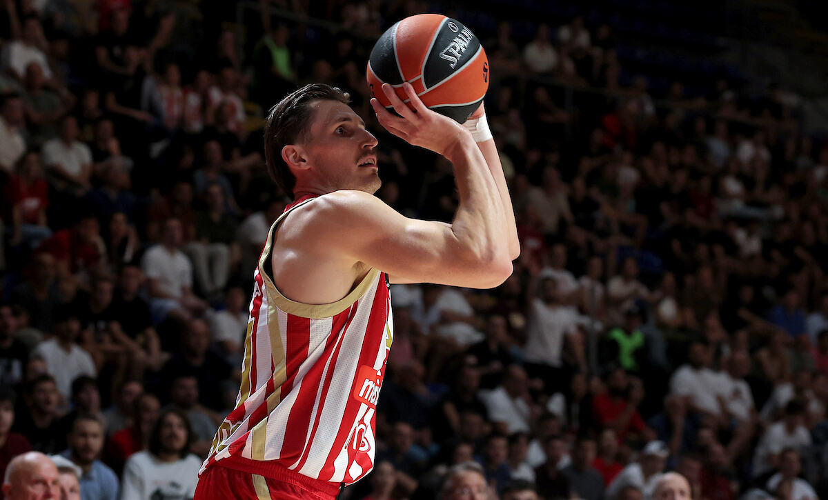 David Kramer u dresu Crvene zvezde