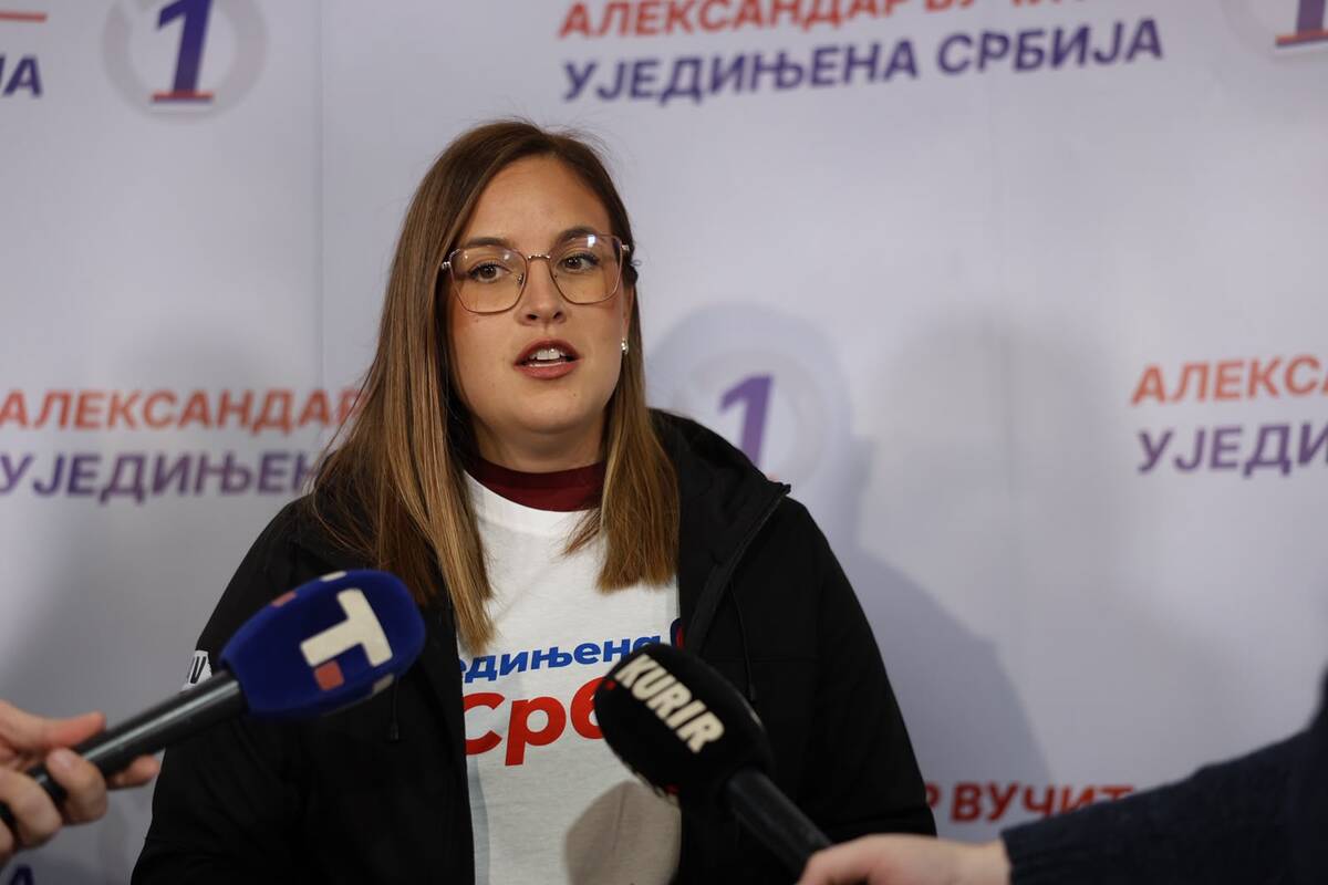 Ujedinjena Srbija Zaječar SNS skup
