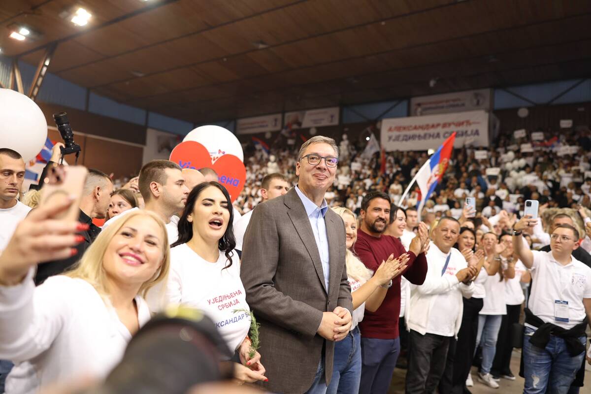 Ujedinjena Srbija Zaječar SNS skup