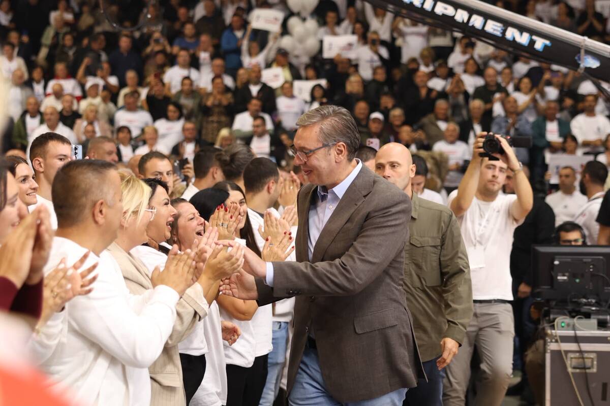 Ujedinjena Srbija Zaječar SNS skup Aleksandar Vučić