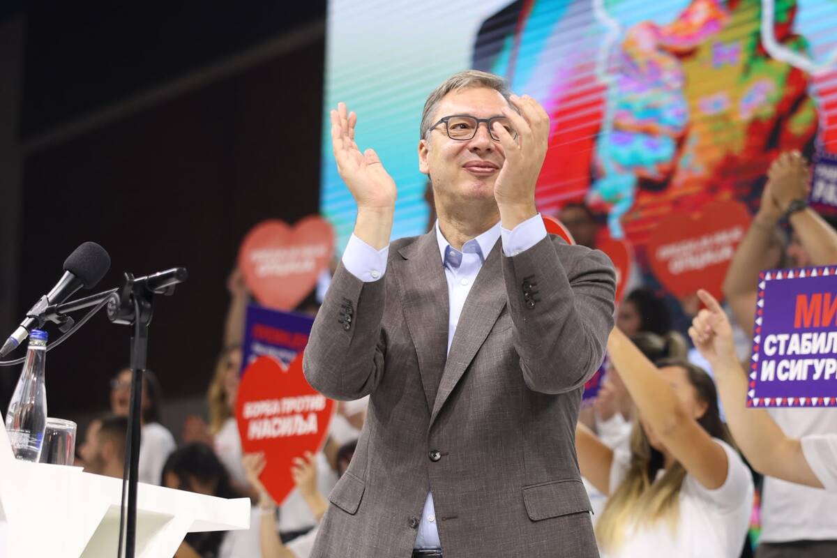 Ujedinjena Srbija Zaječar SNS skup Aleksandar Vučić
