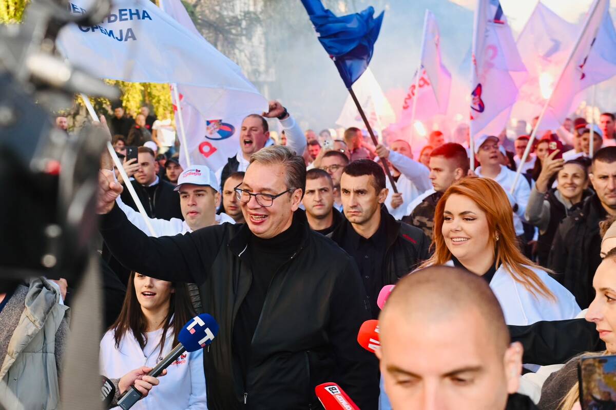 Skup SNS Novi Sad Aleksandar Vučić