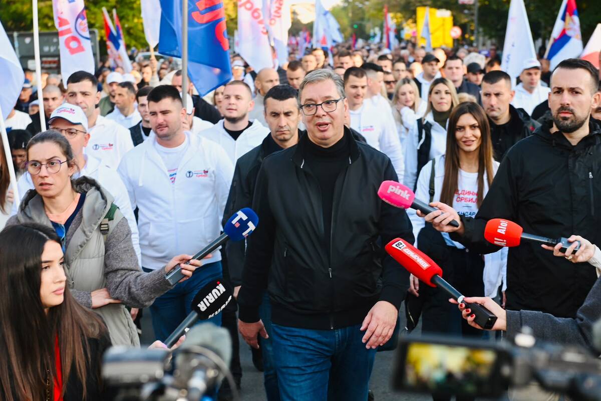 Skup SNS Novi Sad Aleksandar Vučić (1).jpeg