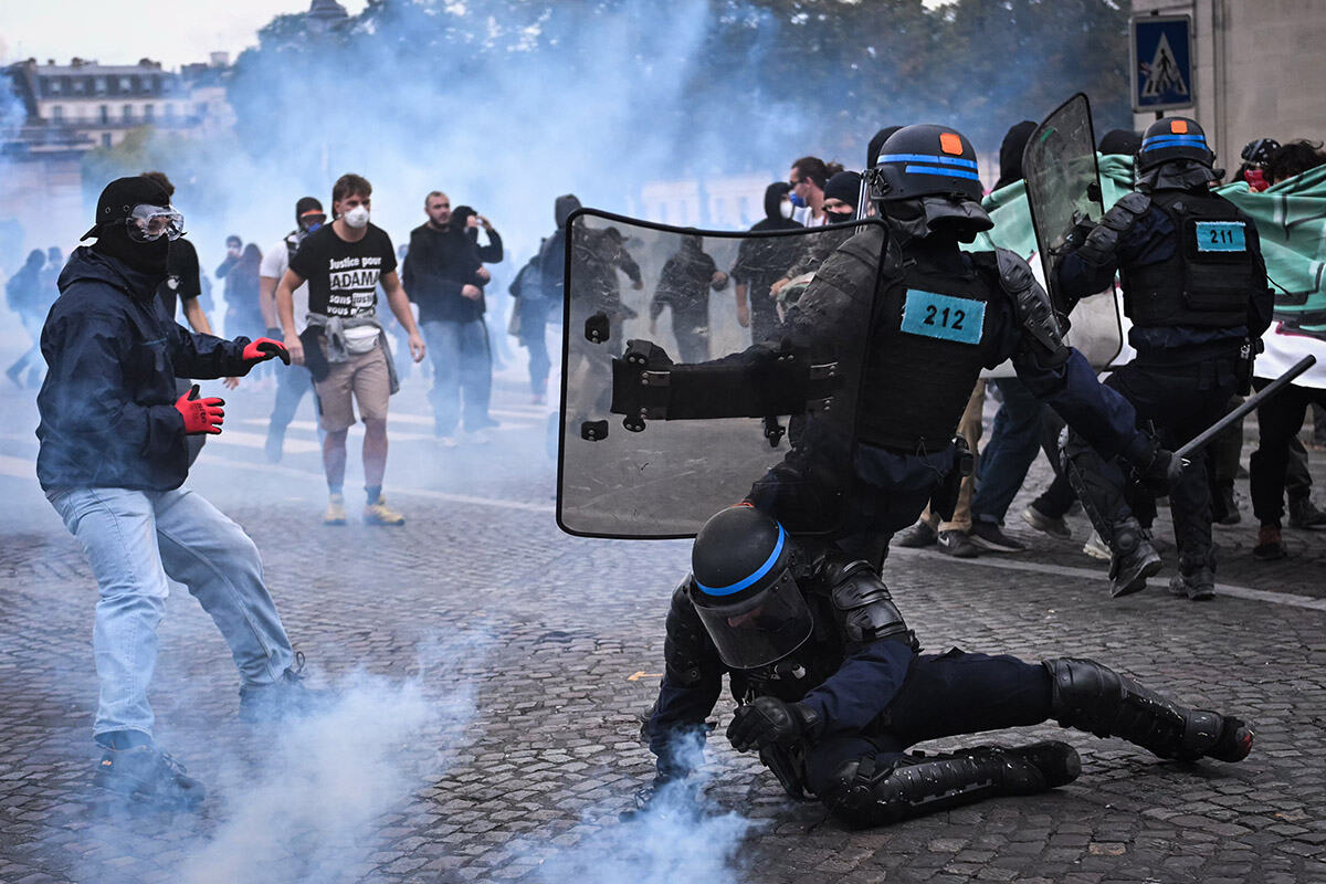 Francuska neredi protesti