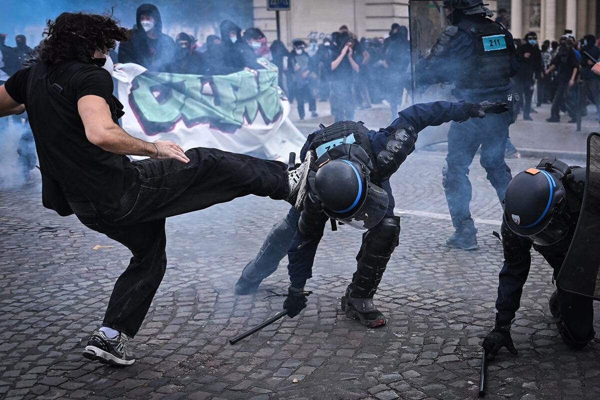 Francuska neredi protesti