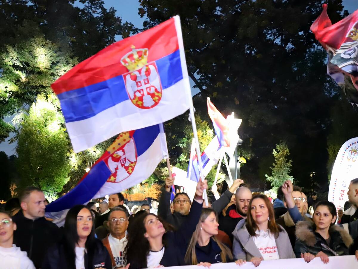 Skup Ujedinjena Srbija Niš šetnja SNS (10).jpeg