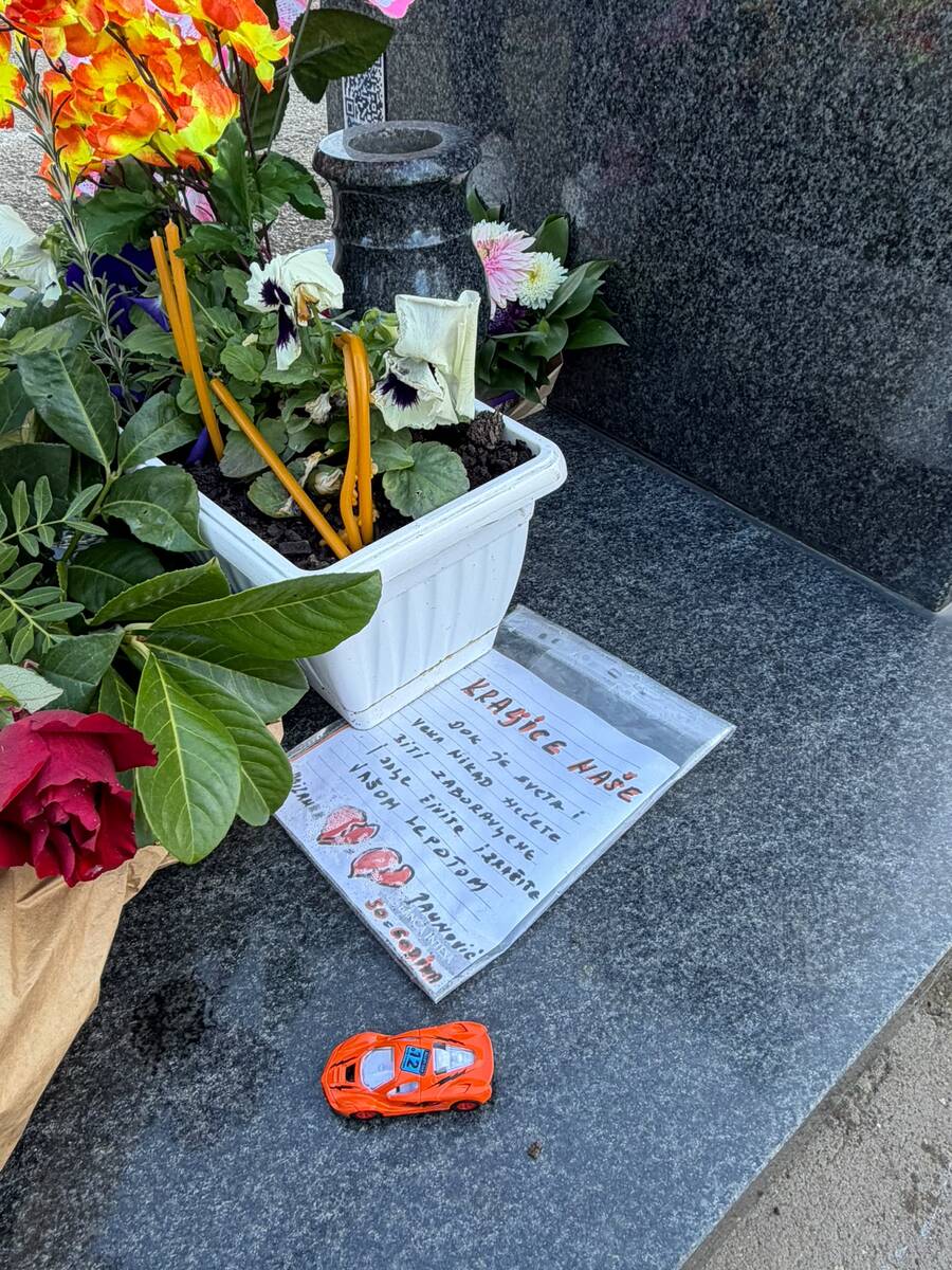 Silvana Armenulić Lepa Lukić.jpg