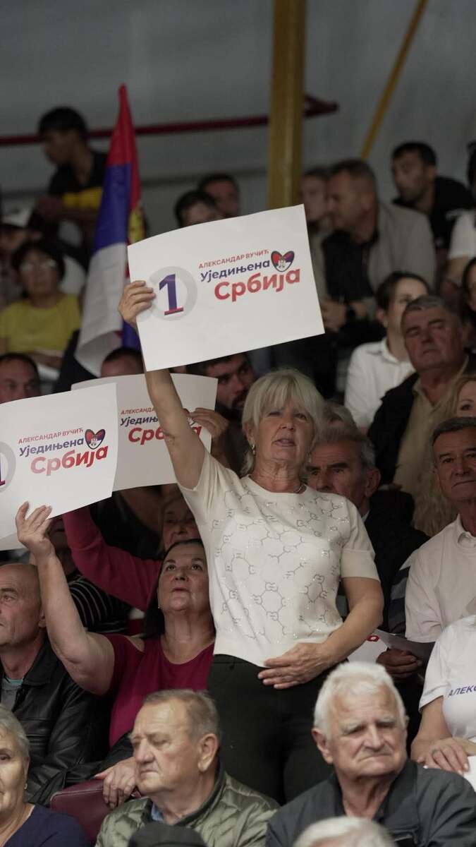 VUCIC3-FOTO-RINA.jpg