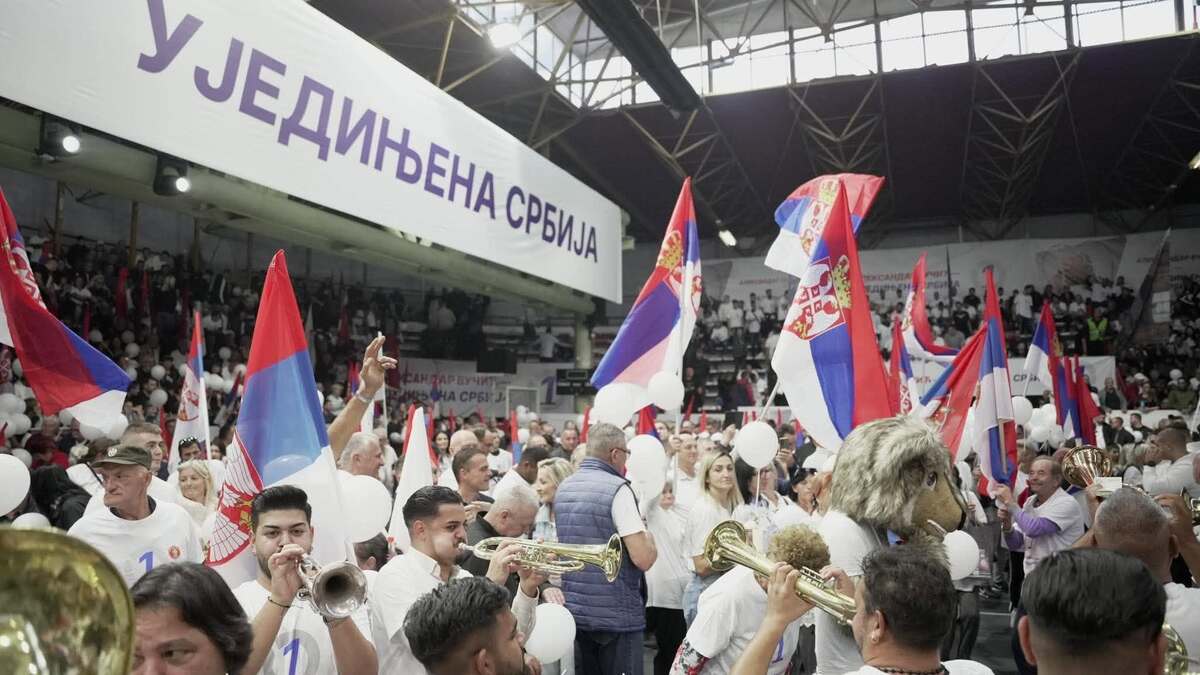 VUCIC3-FOTO-RINA.jpg