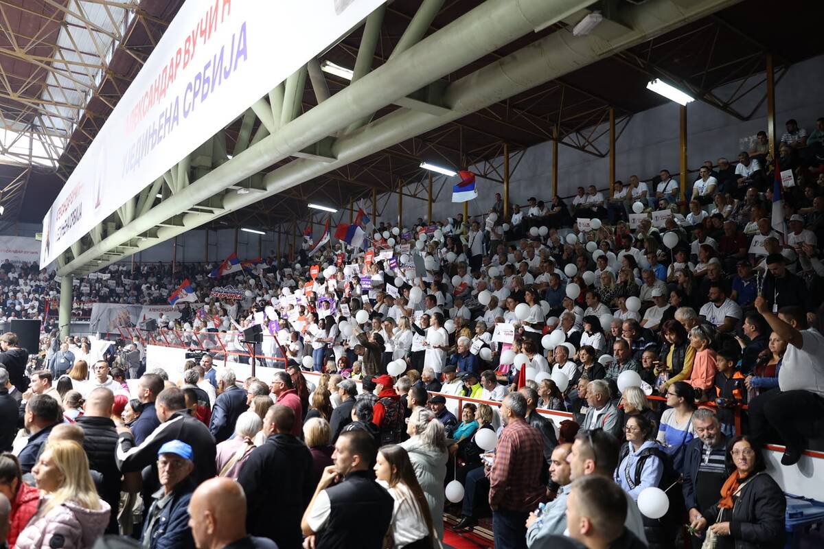 Ujedinjena Srbija Čačak SNS skup hala borac