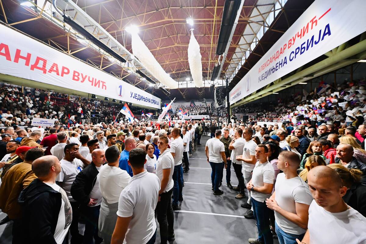 Ujedinjena Srbija Čačak SNS skup hala borac